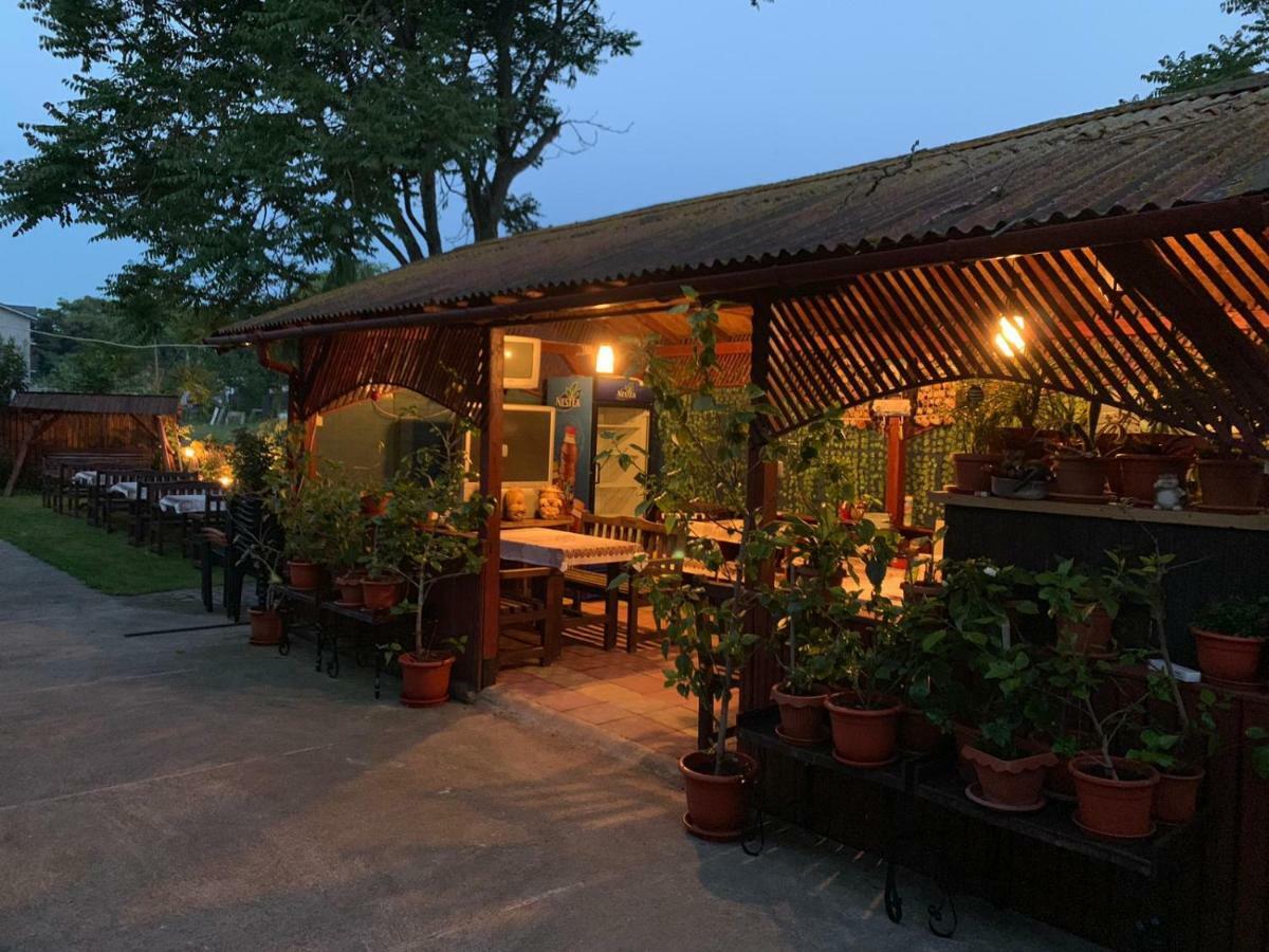 Casa Ghemus Costinesti 호텔 외부 사진
